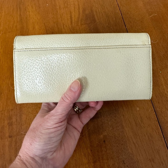Kate Spade ivory hard leather snap close wallet 7.5x4 - Picture 8 of 10
